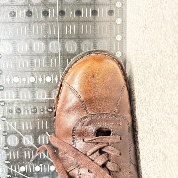 Dr Martens Men Size 9 Brown Leather Low Lace Up Air Cushioned Sole Shoes - Picture 12 of 12